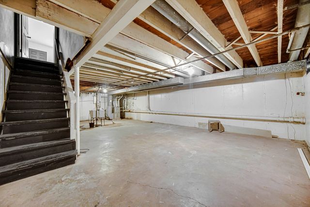 2303 E 100th Street, Chicago, IL 60617
