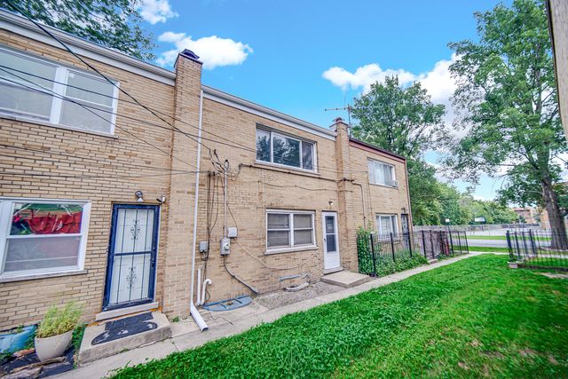 2303 E 100th Street, Chicago, IL 60617
