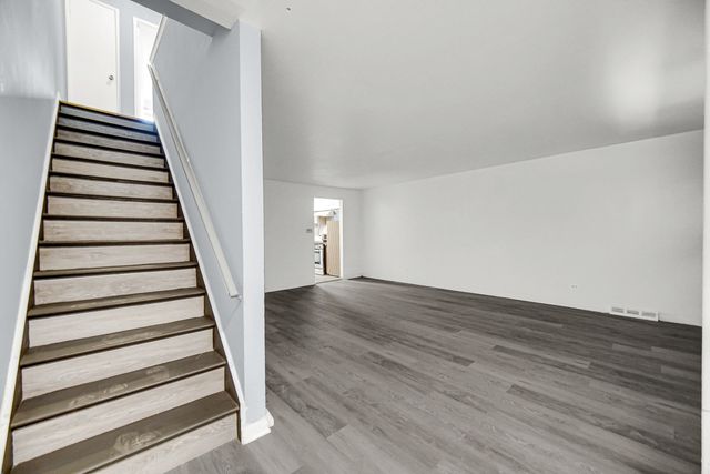 2303 E 100th Street, Chicago, IL 60617
