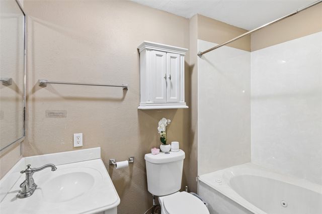 1905 Montana Trail, Grand Prairie, TX 75052