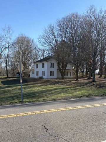 328 Lafayette Rd, Red Boiling Springs, TN 37150