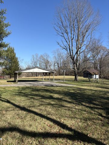 328 Lafayette Rd, Red Boiling Springs, TN 37150