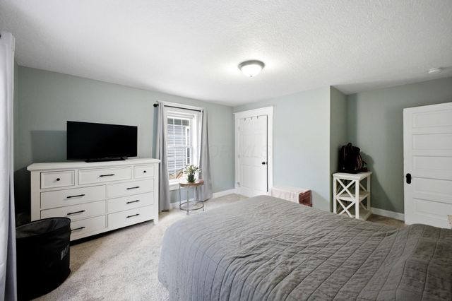 1186 N Columbus Street, Lancaster, OH 43130