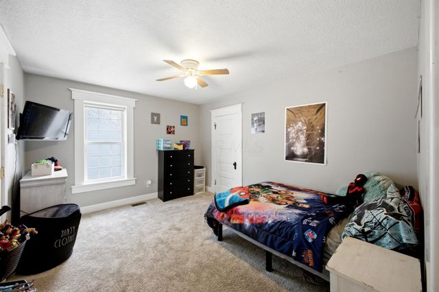 1186 N Columbus Street, Lancaster, OH 43130