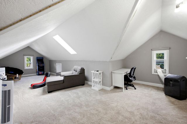 1186 N Columbus Street, Lancaster, OH 43130