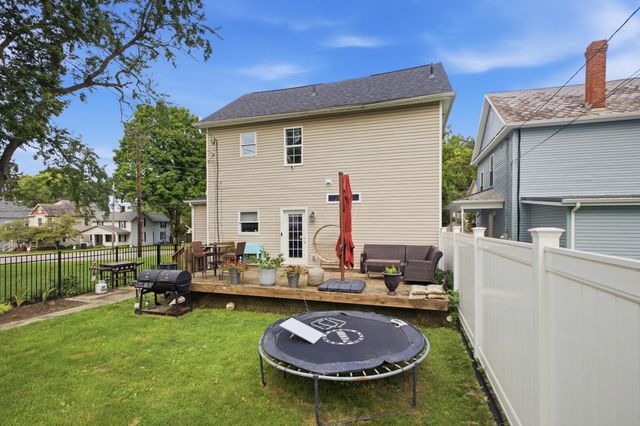 1186 N Columbus Street, Lancaster, OH 43130