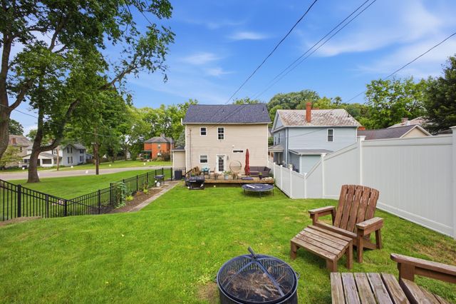 1186 N Columbus Street, Lancaster, OH 43130