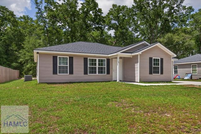 18 Oak Ridge Cemetery Road SW, Ludowici, GA 31316