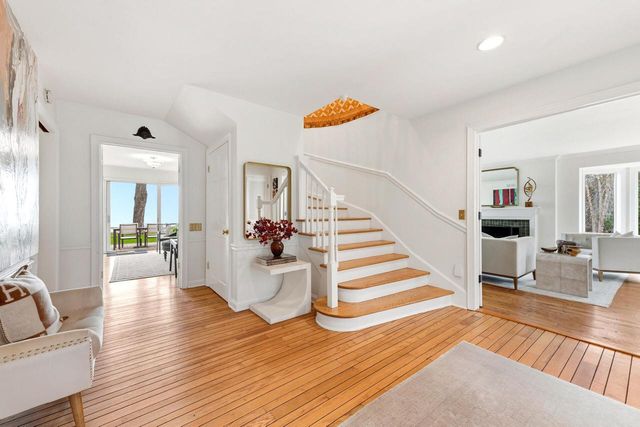 8035 N Beach DRIVE, Fox Point, WI 53217