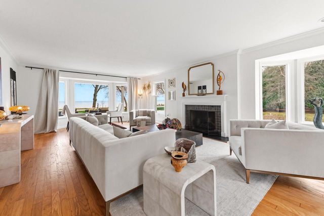 8035 N Beach DRIVE, Fox Point, WI 53217