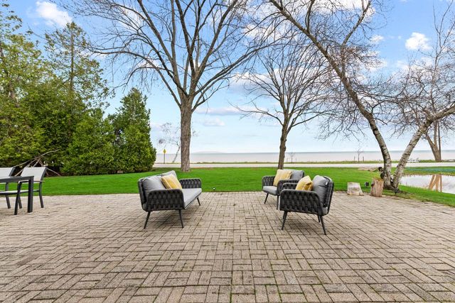 8035 N Beach DRIVE, Fox Point, WI 53217