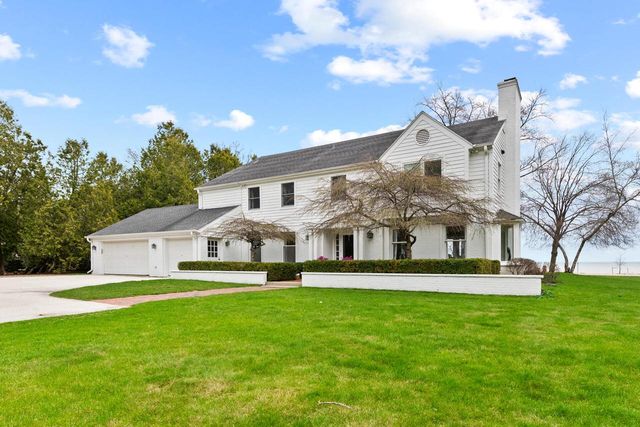 8035 N Beach DRIVE, Fox Point, WI 53217