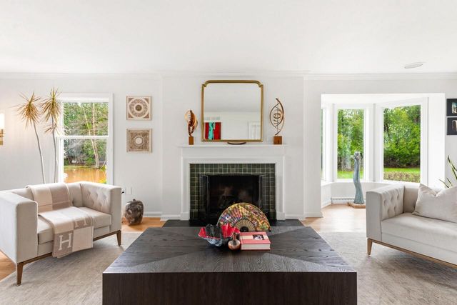 8035 N Beach DRIVE, Fox Point, WI 53217