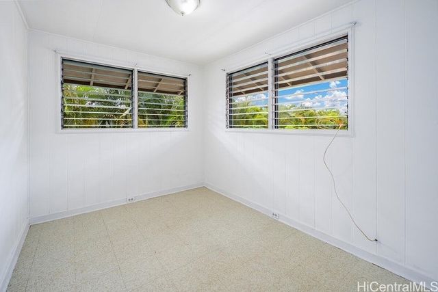 94-769 Haakoa Place, Waipahu, HI 96797