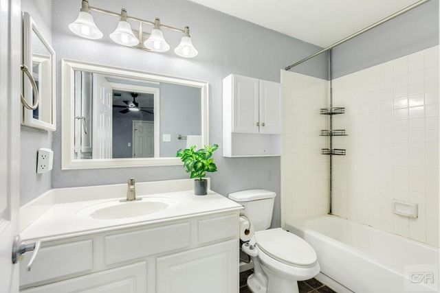 10209 Schaper, Galveston, TX 77554