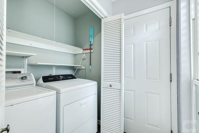 10209 Schaper, Galveston, TX 77554