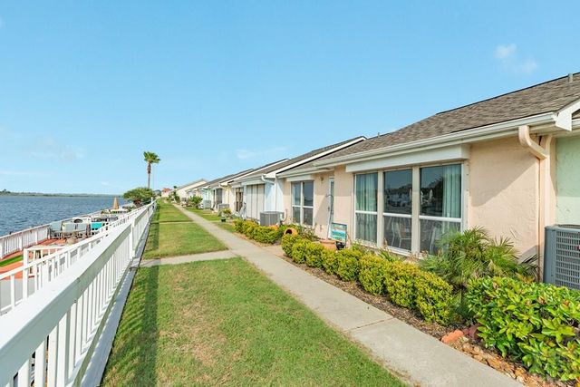 10209 Schaper, Galveston, TX 77554