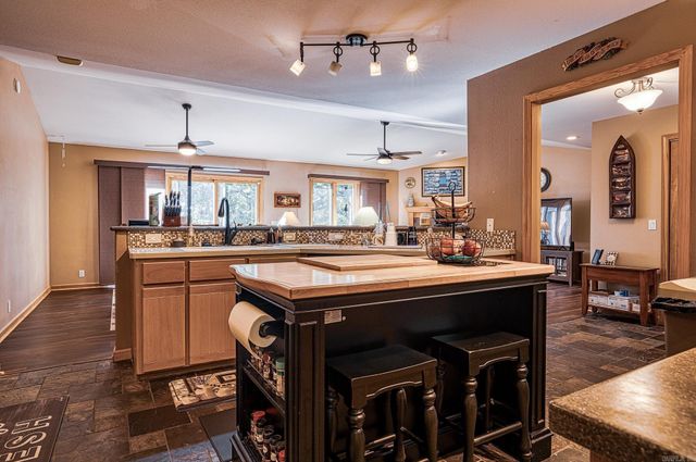 36 Fonsagrada Circle, Hot Springs Village, AR 71909