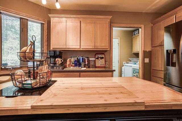 36 Fonsagrada Circle, Hot Springs Village, AR 71909