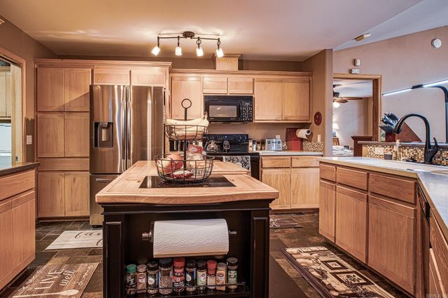 36 Fonsagrada Circle, Hot Springs Village, AR 71909