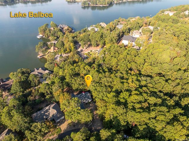 36 Fonsagrada Circle, Hot Springs Village, AR 71909