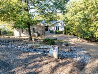36 Fonsagrada Circle, Hot Springs Village, AR 71909