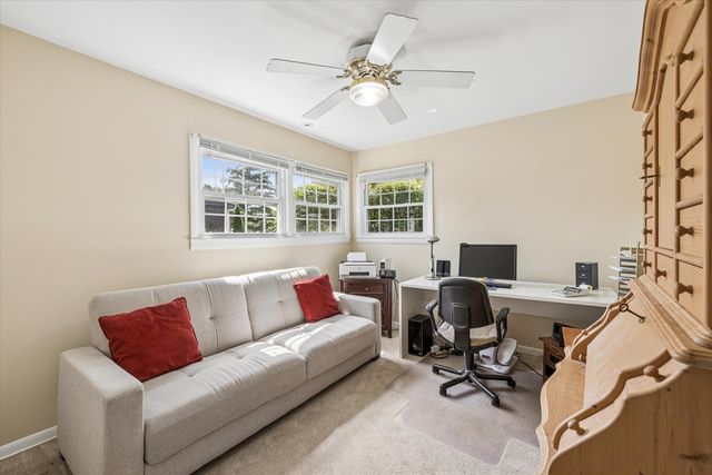 1503 Laurel Court, Sleepy Hollow, IL 60118