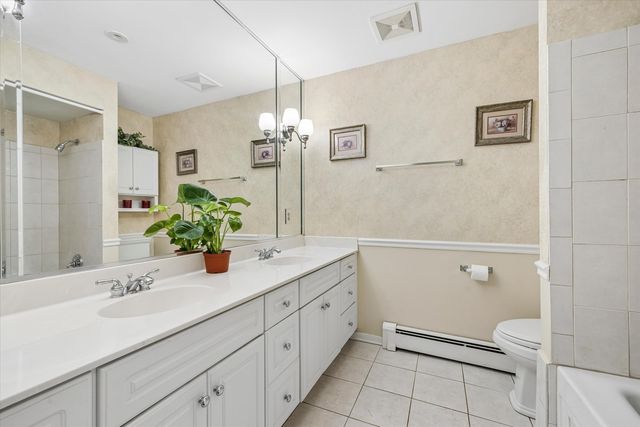 1503 Laurel Court, Sleepy Hollow, IL 60118