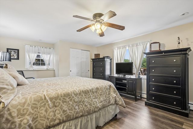 1503 Laurel Court, Sleepy Hollow, IL 60118