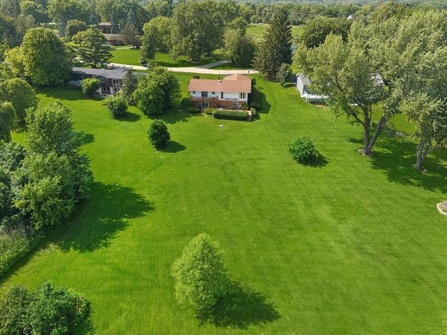 1503 Laurel Court, Sleepy Hollow, IL 60118