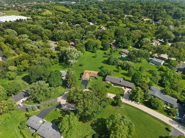 1503 Laurel Court, Sleepy Hollow, IL 60118