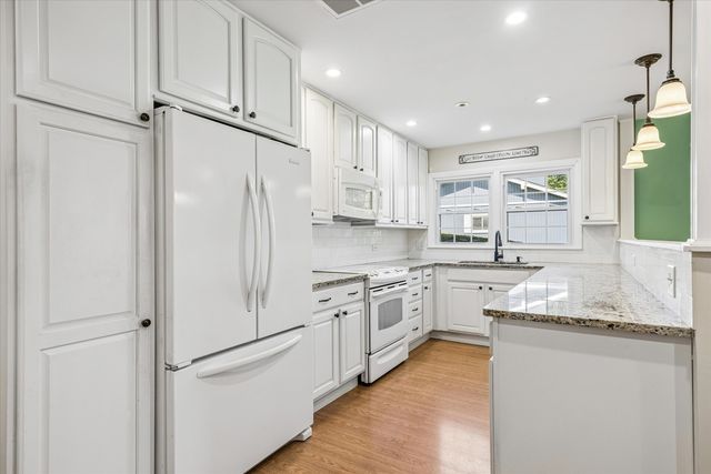 1503 Laurel Court, Sleepy Hollow, IL 60118