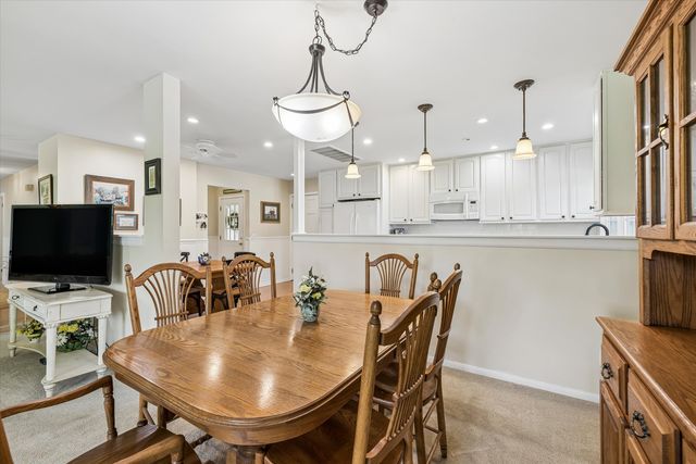 1503 Laurel Court, Sleepy Hollow, IL 60118