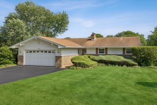 1503 Laurel Court, Sleepy Hollow, IL 60118