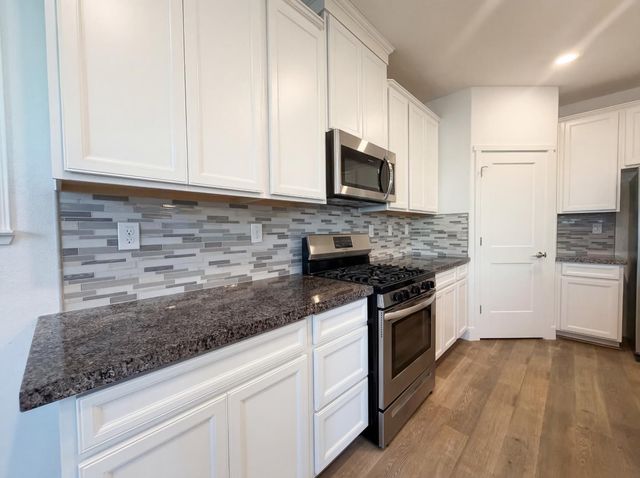 8292 Triplefin Way, Elk Grove, CA 95757