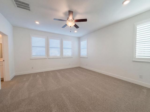 8292 Triplefin Way, Elk Grove, CA 95757