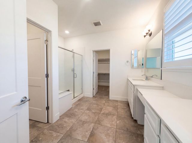 8292 Triplefin Way, Elk Grove, CA 95757