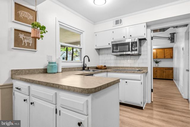 12403 WHITEHALL DR, Bowie, MD 20715