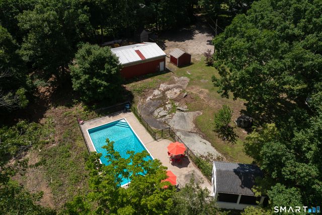 11 Autumn Lane, Clinton, CT 06413