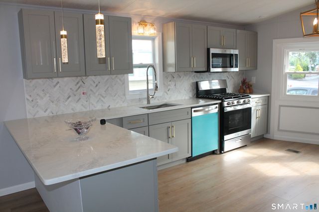 15 Laurel View, Wallingford, CT 06492