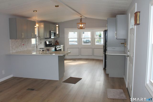 15 Laurel View, Wallingford, CT 06492