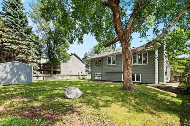 3650 Blue Jay Way, Eagan, MN 55123