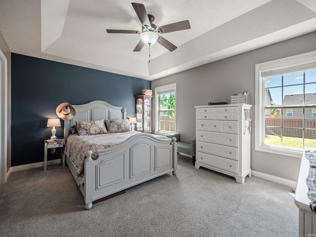 8802 Wynnfield Drive, Evansville, IN 47725