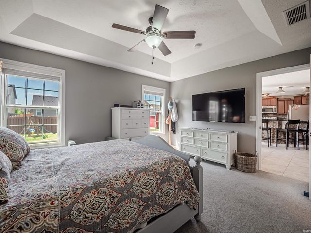 8802 Wynnfield Drive, Evansville, IN 47725