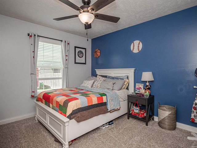 8802 Wynnfield Drive, Evansville, IN 47725