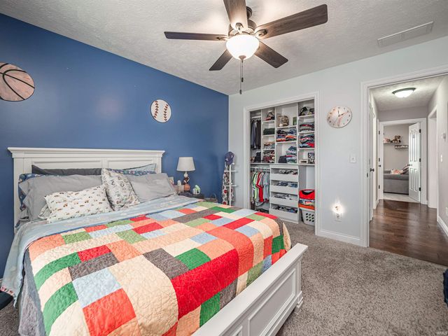 8802 Wynnfield Drive, Evansville, IN 47725