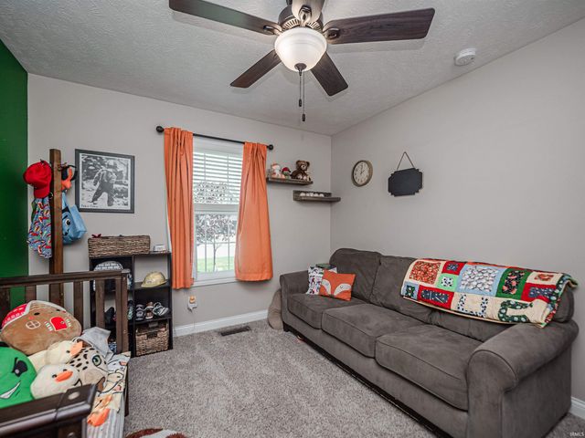 8802 Wynnfield Drive, Evansville, IN 47725