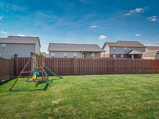 8802 Wynnfield Drive, Evansville, IN 47725