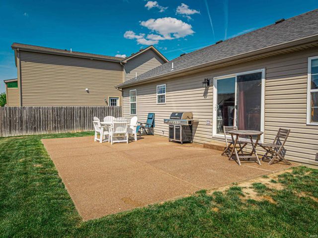 8802 Wynnfield Drive, Evansville, IN 47725