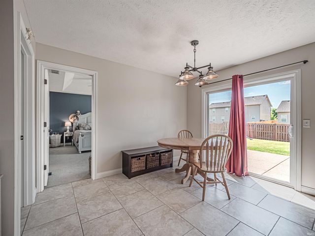 8802 Wynnfield Drive, Evansville, IN 47725